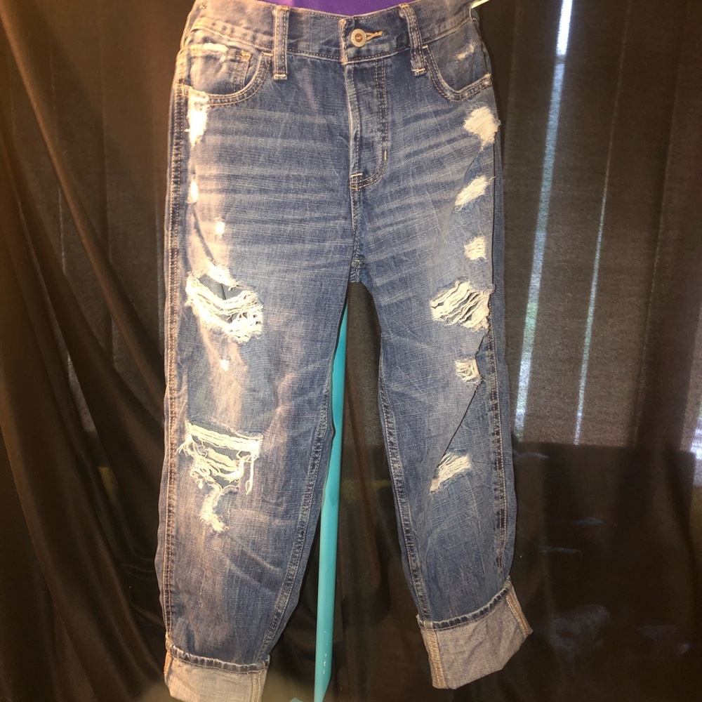 Hollister cropped destroyed boyfriend jeans